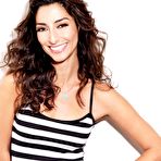 Third pic of Necar Zadegan shows legs magazine photoshoot