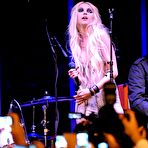 Third pic of Taylor Momsen sexy live performs on the stage in Paris
