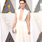 First pic of Olivia Wilde at 88th Annual Academy Awards