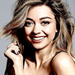 Second pic of Sarah Hyland non nude posing photoshoots