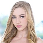 First pic of Kendra Sunderland Sex With her Boss