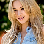 First pic of Sophia Knight Flirty Blonde in Tight Jeans Shorts