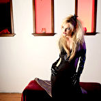 First pic of Cassie Courtland: Glam Gothic Babe... - BabesAndStars.com