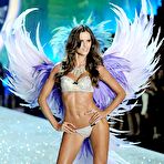 First pic of Izabel Goulart in sexy lingeries at fashion show