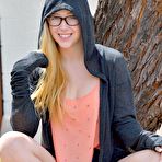 First pic of Charming blonde girlie Samantha Rone is uncovering the view on her nice body charms