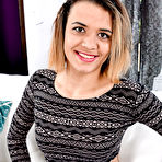 First pic of Ariana Cox in Ariana Cox in latinas