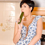 Third pic of Veggies Are Good For Her Veeg! free photos and videos on 1By-Day.com