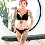 First pic of Anna Bell Peaks oiled up and screwed by her masseur (Brazzers - 16 Pictures)
