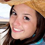 First pic of Stetson-wearing cowgirl-ish teen beauty undressing on camera - IamXXX.com