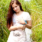 Second pic of Kylie Teasing in Nature by Abby Winters (16 photos) | Erotic Beauties