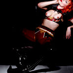 First pic of DDGBabes.net: Look at LOTSA LATEX with Ulorin Vex - Holly Randall