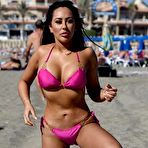 Second pic of Sophie Kasaei sexy in magenta bikini on a beach