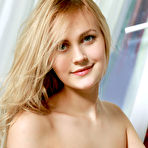 Fourth pic of Tais nude in erotic PRESENTING TAIS gallery - MetArt.com