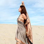 First pic of Firebird A: Naked chick in desert. @ Met Art - XNSFW.COM