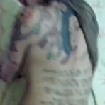 Fourth pic of Prostituta tatuada apanhando no rabinho pra foder gostoso - Cnn Amador