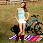 First pic of Paisley Rae Sporty Naked Outdoor Babe