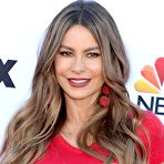 Second pic of Sofia Vergara shows irresistible naked boobs