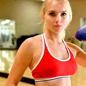 Hotties At The Gym