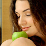 Third pic of Brunette's shower routine includes stripping and teasing the viewer - aMetart.com