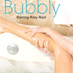 Third pic of DDGBabes.net: Look at Bubbly