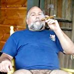 Third pic of Cigar dilfs - 24 Pics - xHamster.com