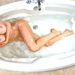 Third pic of Nicolette Shea Bath Bombshell Brazzers - FoxHQ