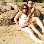 Third pic of Les Couple On Beach - 16 Pics - xHamster.com