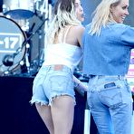 Third pic of Miley Cyrus performs at 2017 Wango Tango stage