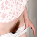 Second pic of Sweet Alice Wonder opens hairy pussy | The Hairy Lady Blog