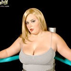 First pic of White haired chubby woman Daphne Carter sucks and fucks in the middle of the ring