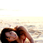 Second pic of Japanese idol Riho Lida teasing in bikini pics outdoors | Erotic Beauties