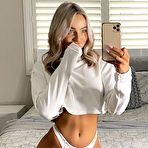 First pic of 10 PERFECT SELFIES BY AUSSIE HOT BODY BELINDA TAYLOR – Tabloid Nation