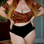 First pic of Lucy Vixen - Naked Attraction - Nothing But Curves - Curvy Girl Nudes