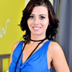 First pic of Vicky Love Sensual Brunette
