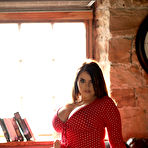 Second pic of Terri Lou Erotic Nothing But Curves - FoxHQ