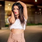Fourth pic of Avneet Kaur - Free pics, galleries & more at Babepedia