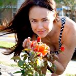 Third pic of Lindsey McKeon - Free pics, galleries & more at Babepedia