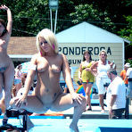 Second pic of GND Public Nudity - Candid Pictures And Video of Public Nudity - www.gndpublicnudity.com