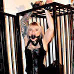 Third pic of boundstudio Delicious-Roxxxi in the cage - The Second