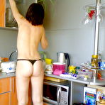 Second pic of Wife in the kitchen! komenty! - 14 Pics | xHamster