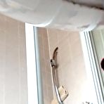 Fourth pic of Voyeur Kamera gefangen Sexy Girl beim duschen - AmateurPorn