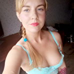 First pic of A couple of selfies before the beach - 12 Pics | xHamster