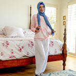 First pic of Izzy Lush - Hijab Hookup | BabeSource.com