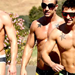 Second pic of Car Wash Causes 7 Man Pile Up &ndash; Gay Movies Page