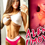 First pic of 10 PERFECT SELFIES BY ALENA OMOVYCH – Tabloid Nation
