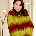 First pic of Ellie Luna Sexy Babe in a Sweater