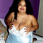 First pic of Fat ebony woman Nila share her big sized body