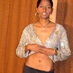 First pic of Indian MILF sets her skinny body free of clothing on a bed