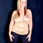 First pic of Overweight amateur Dee Siren twerks her big butt wearing denim jeans