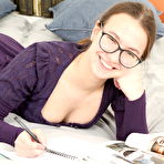 First pic of Solo girl Madison displays her highly flexible body while wearing glasses